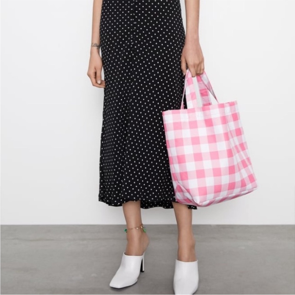 EUC Zara pink checkered tote bag / Gingham - Picture 2 of 11